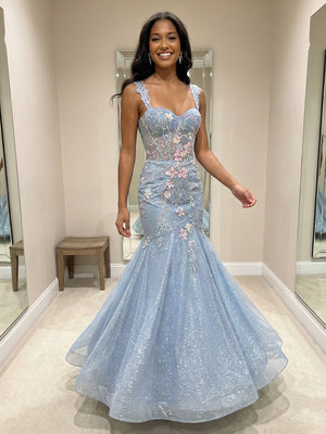 Lace Appliques Sweetheart Tulle Bodycon Pleated Prom Dresses