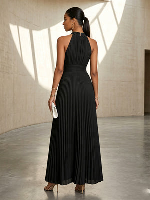 Chiffon A Line Round Neck Pleats Formal Dresses