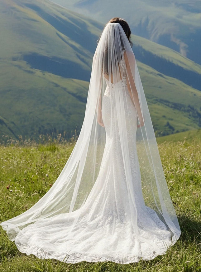 Laces Mermaid Halter Long Wedding Dresses