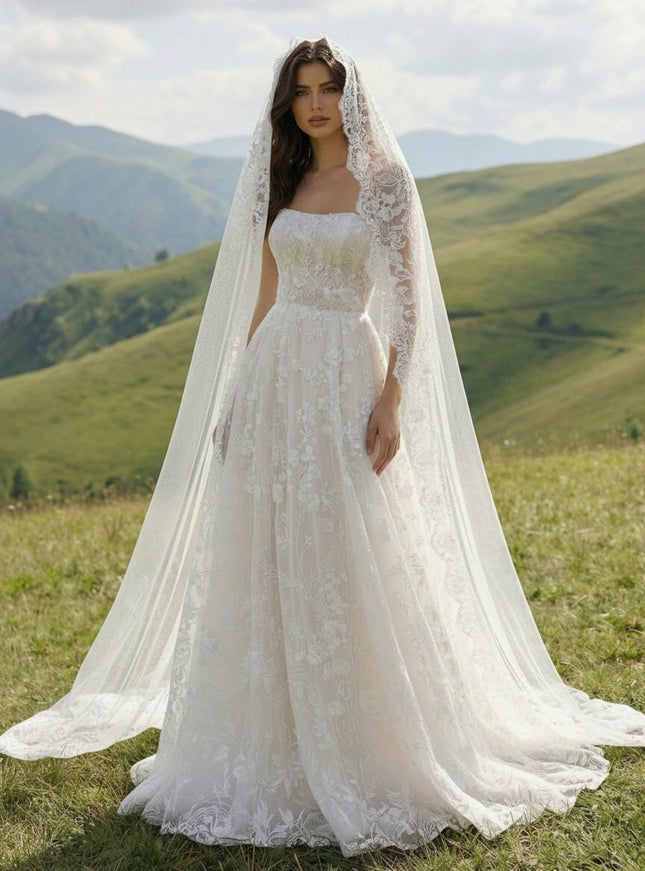 Laces A Line Strapless Long Wedding Dresses