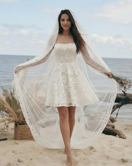 Laces A Line Spaghetti Straps Short Wedding Dresses