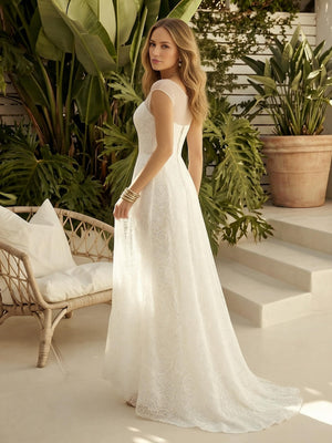 Laces Mermaid Scoop Neck Long Wedding Dresses