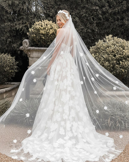 Spaghetti Straps Wedding Dresses Lace Appliques