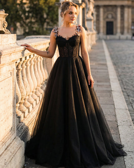 Laces A Line Spaghetti Straps Long Wedding Dresses