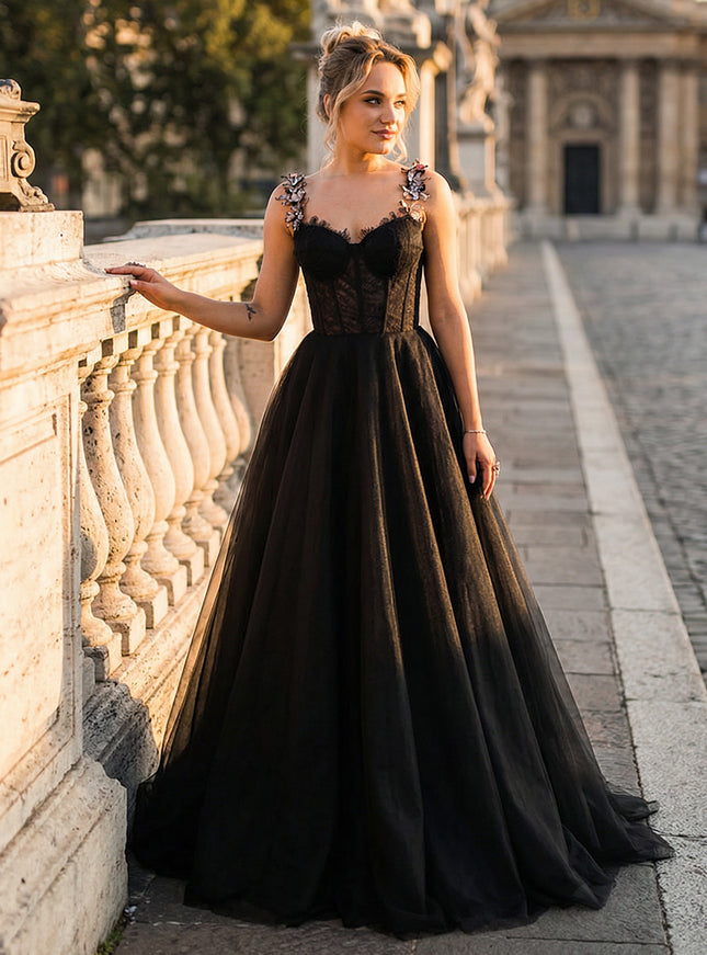 Laces A Line Spaghetti Straps Long Wedding Dresses