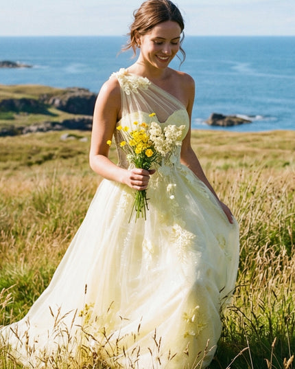 One Shoulder Sweetheart Lace Applique Wedding Dresses with 3D Flower